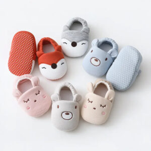 Hot Selling Cute Cartoon Cotton Soft Anti-Slip Sole Soft Touch Pre Walker Baby Shoes